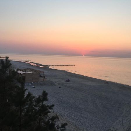 Apartament Nadmorski Z Basenem Klifowa Rewal Esterno foto