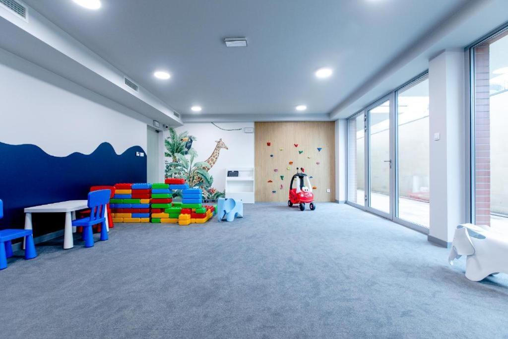 Apartament Nadmorski Z Basenem Klifowa Rewal Esterno foto