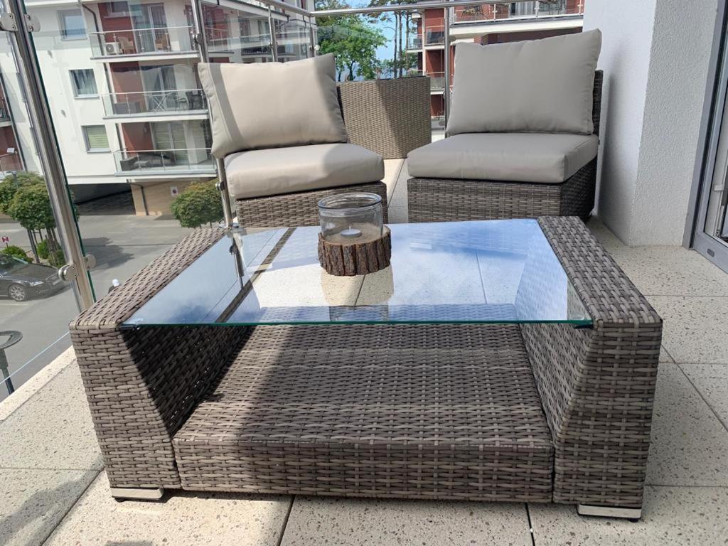 Apartament Nadmorski Z Basenem Klifowa Rewal Esterno foto